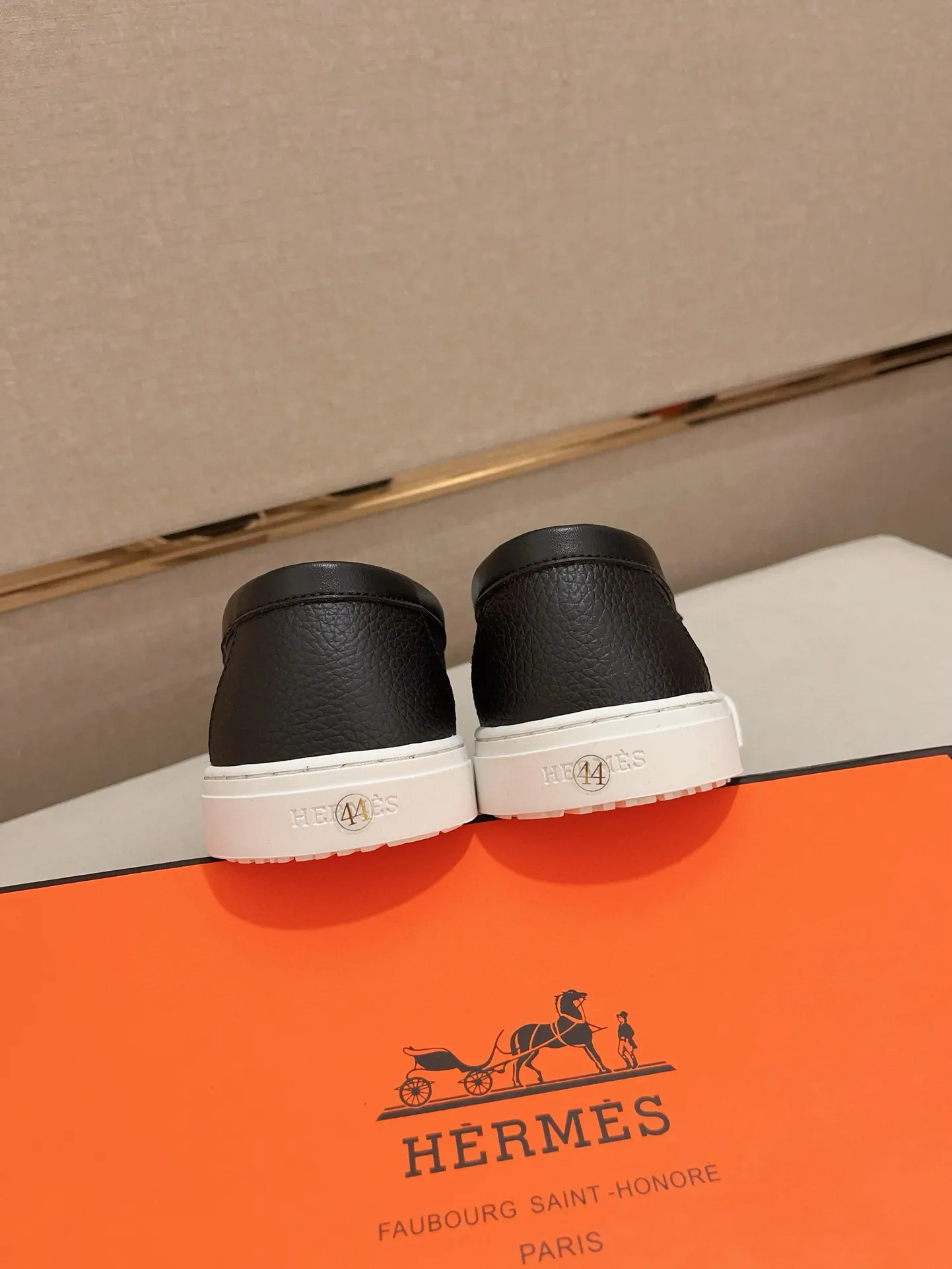 Men's clothing and shoes💰: 400💰《HERMES》【Classic Original Version】Hermès; Top 🔝 Purchasing Agency 🔍🔍Latest 🇺🇸Sold simultaneously at counters, original imported from Italy ▲▲Cow leather▲ ▲Exquisite workmanship (Italian 🇮🇹imported water-dyed 🐂cowhide lining) sole: original sole provided by the original factory, ⚠️exclusive double-layer activity·TPR·rubber·combined molded outsole; Code number: 36-46